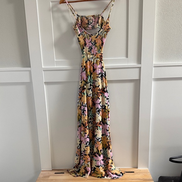 Billabong Dresses & Skirts - Billabong Multicolor Floral Maxi Dress